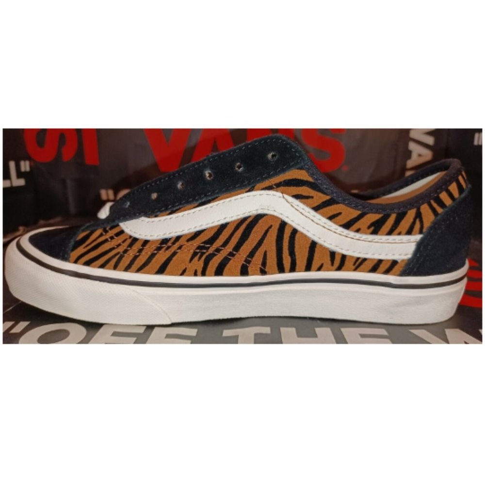 Vans Style 36 Decon Sf (Animal Stripes) Black Marshmallow Women's 10 VNOA5HYR9ZY - Picture 8 of 13